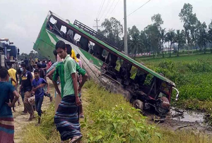 ২০২৩ সালে সড়কে ঝরেছে ৭৯০২ প্রাণ